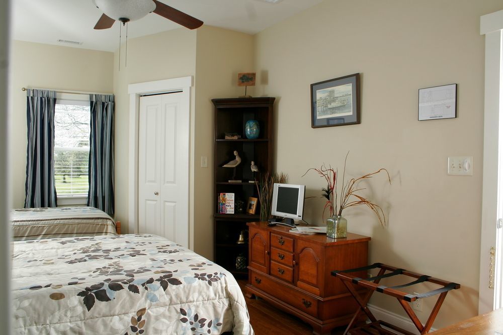 Seven Oaks Bed & Breakfast Highpoint エクステリア 写真
