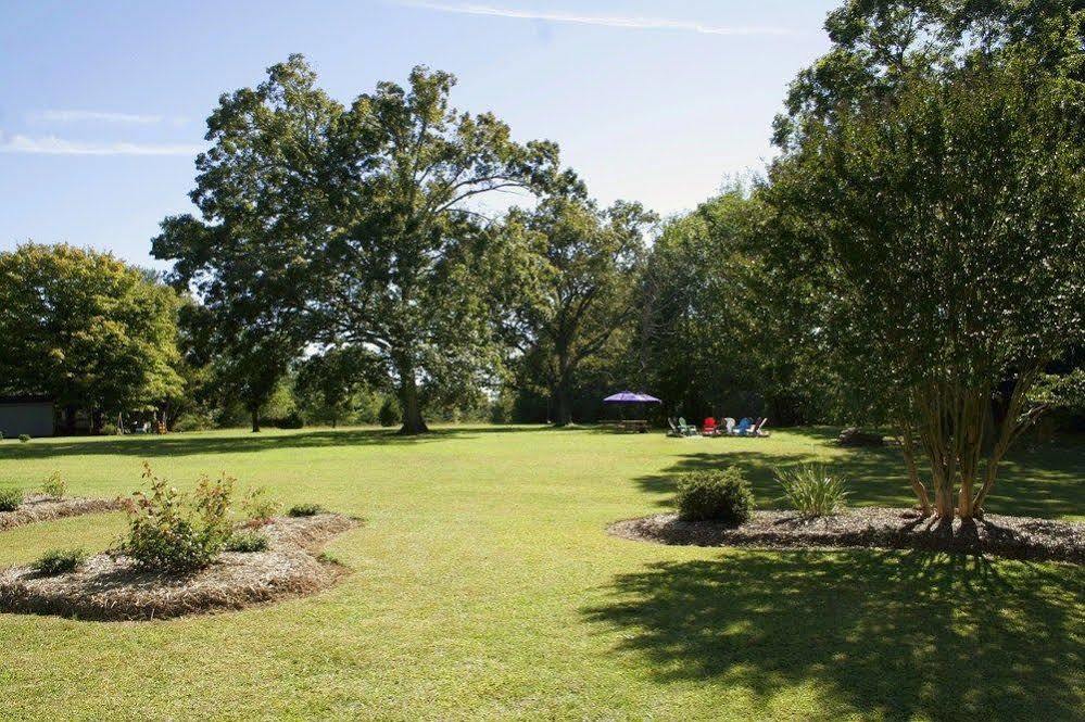 Seven Oaks Bed & Breakfast Highpoint エクステリア 写真